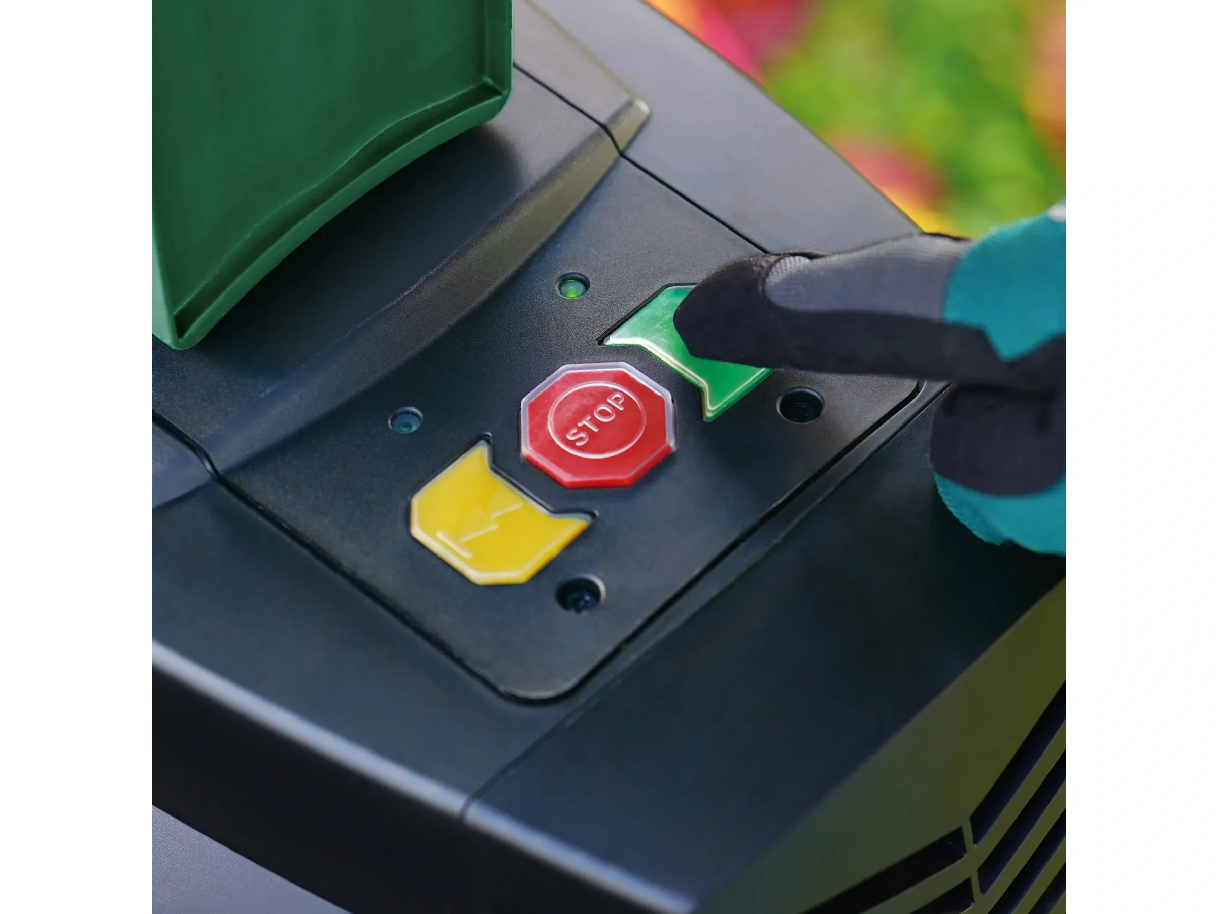 Bosch AXT 25 TC Gartenhäcksler mit Turbine-Cut-System