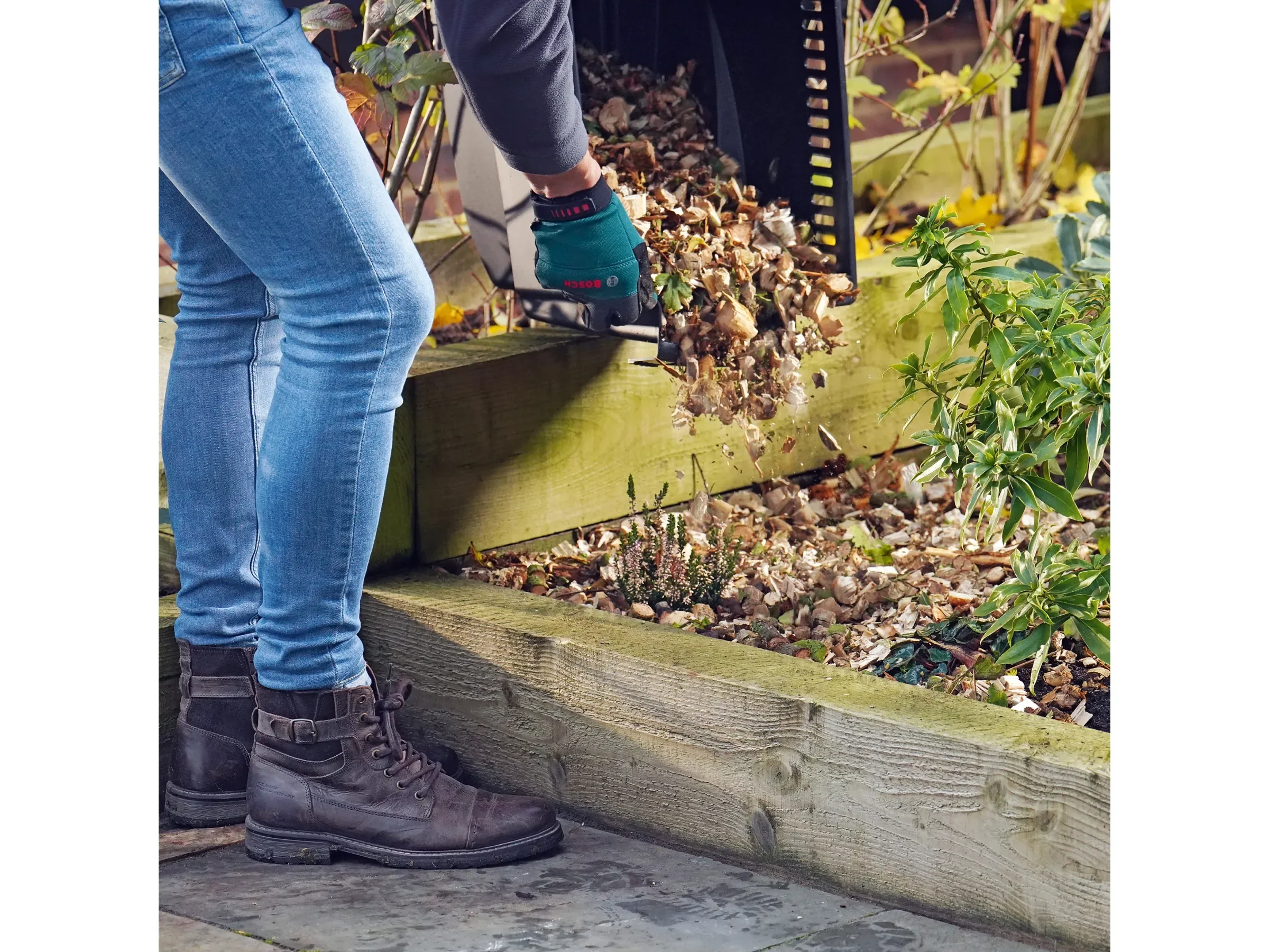 Bosch AXT 25 TC Gartenhäcksler mit Turbine-Cut-System