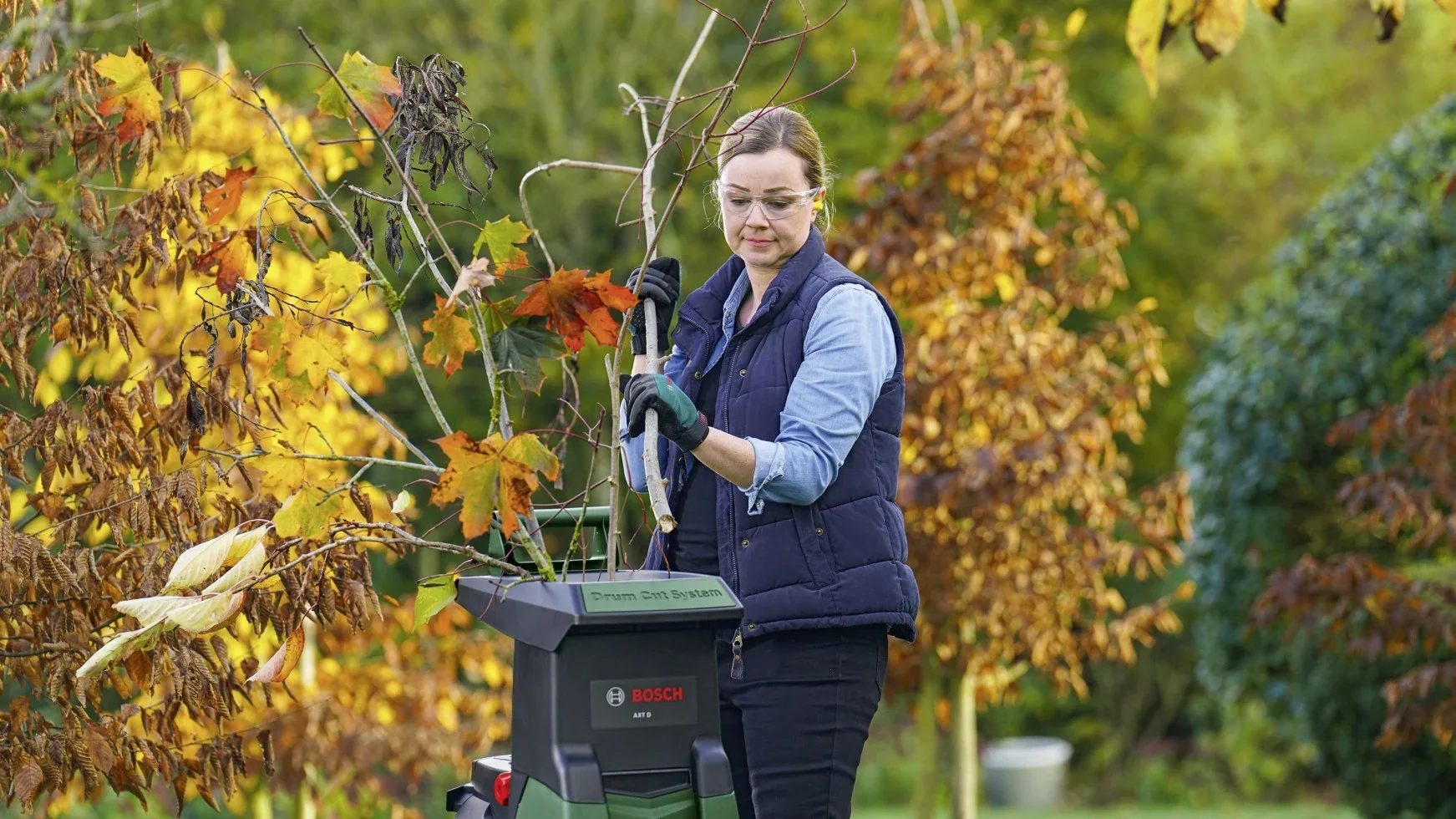 Bosch AXT 25 D Leisehäcksler 2500 W Walzenhäcksler